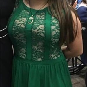 💚Stunning Emerald green Wedding Party Dress💚